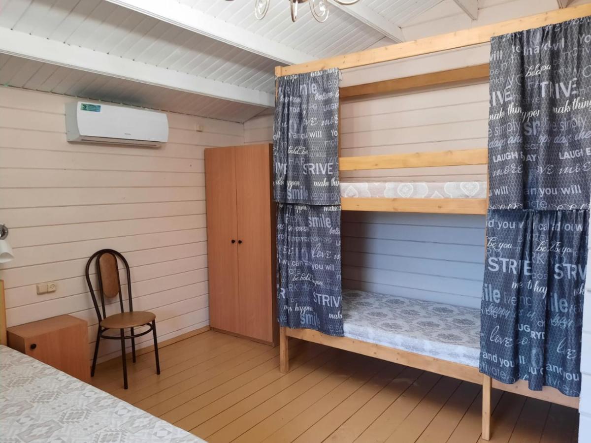 Guest House Raduga Alakhadze Екстериор снимка